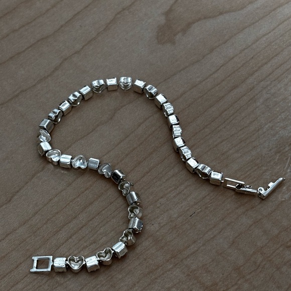 Avon pink & clear rhinestone bracelet/no missing stones/fits size 7 1/2 in wrist - Picture 5 of 9